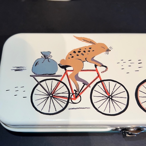 rabbits/aardvark/ostrich/caribou “Wild Rider” design metal pencil box & cup-NWT - Picture 4 of 16